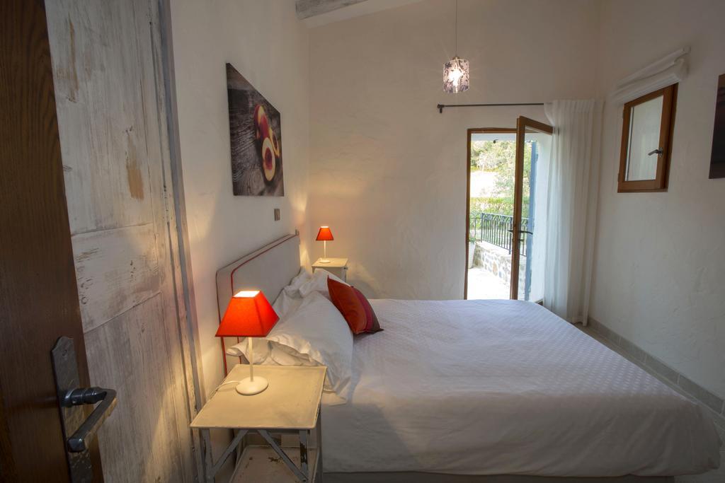 Villa Mas Des Avelines Le Brulat Esterno foto