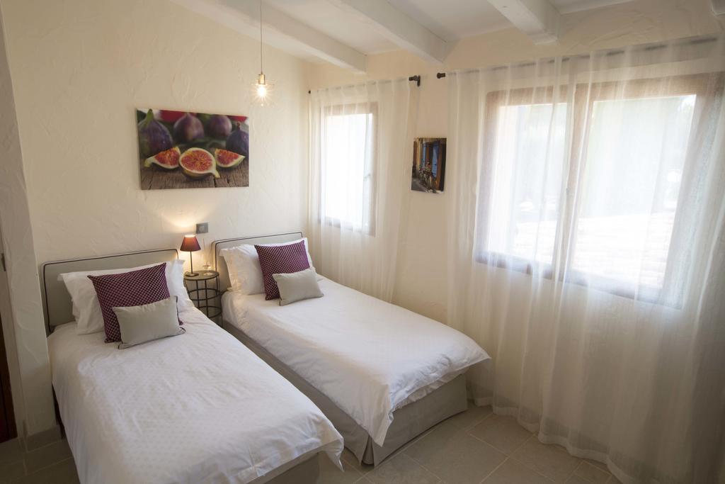 Villa Mas Des Avelines Le Brulat Esterno foto